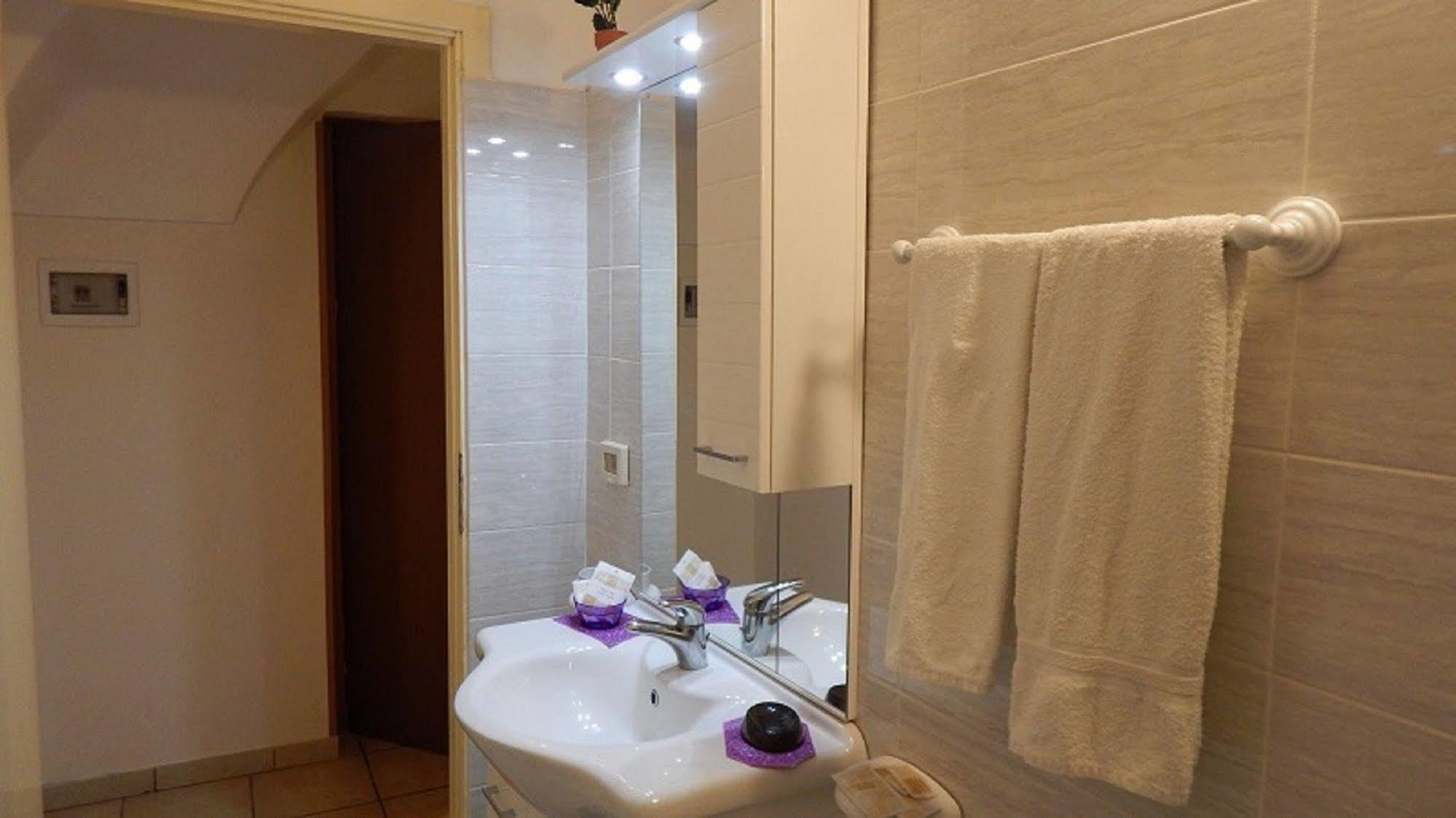 Albatro Rooms كاتانيا المظهر الخارجي الصورة